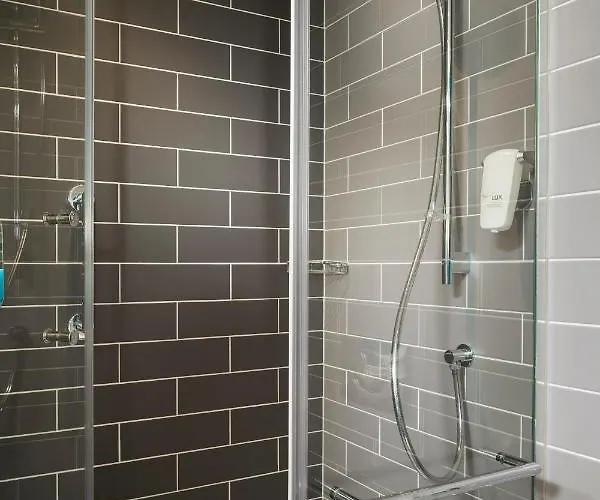 Express - Frankfurt - Westend, An Ihg 2*